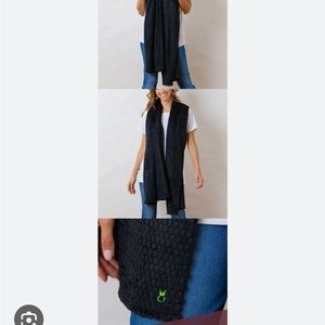 Dudley Stephens Bubble Fleece Wrap